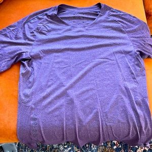 Purple grape lululemon men’s M shirt
